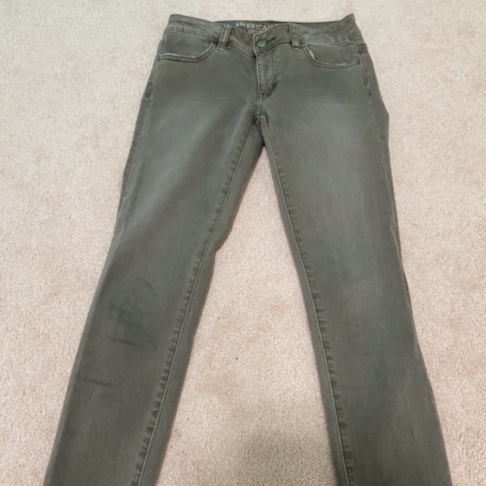 American Eagle Military Green Cropped Jeggings